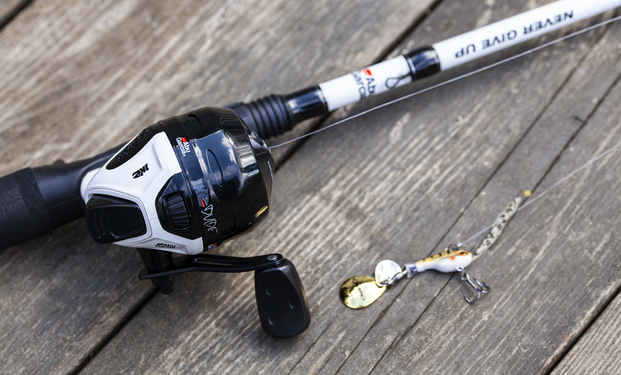 Abu Garcia Ike Dude Spincast Combo 10 30gr for kids Encapsuled