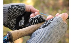 Picture of Fish Monkey Bauers Grandma Two Finger Ullhandskar